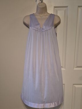 Vanity Fair Lavender Sleeveless Nightgown with Lace Trim